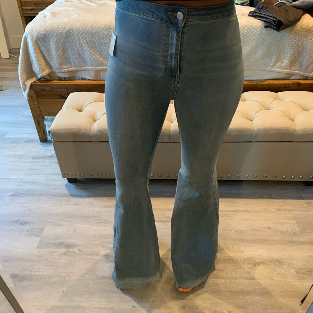 Free people bell bottoms high waisted jeans - Picture 2 of 4